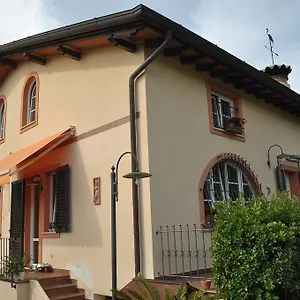 https://bb-la-lavande.it-tuscanyhotel.com